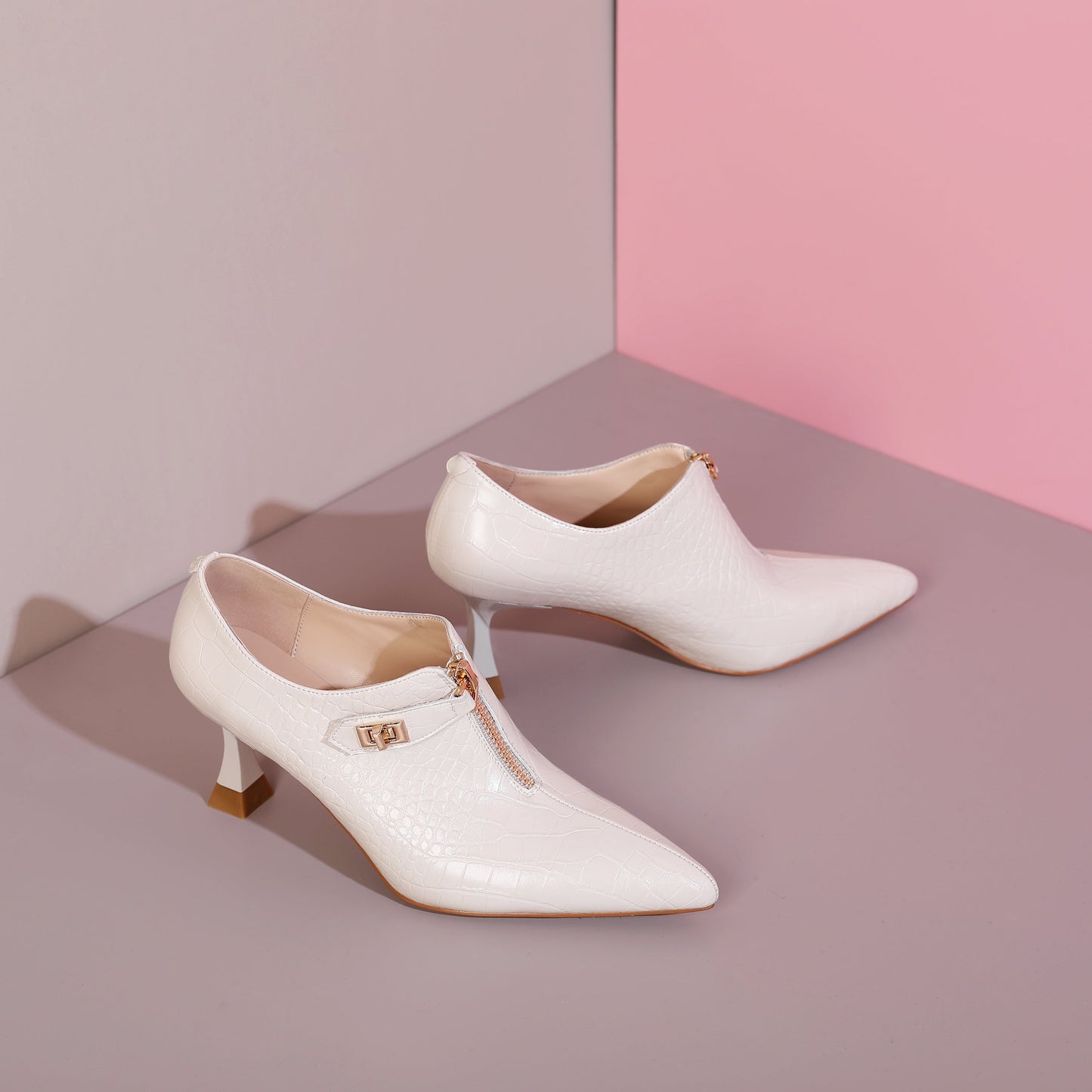 Nine Seven Genuine Leather Women's Handmade Pointed Toe Front Zipper Checkered Oxford Pumps