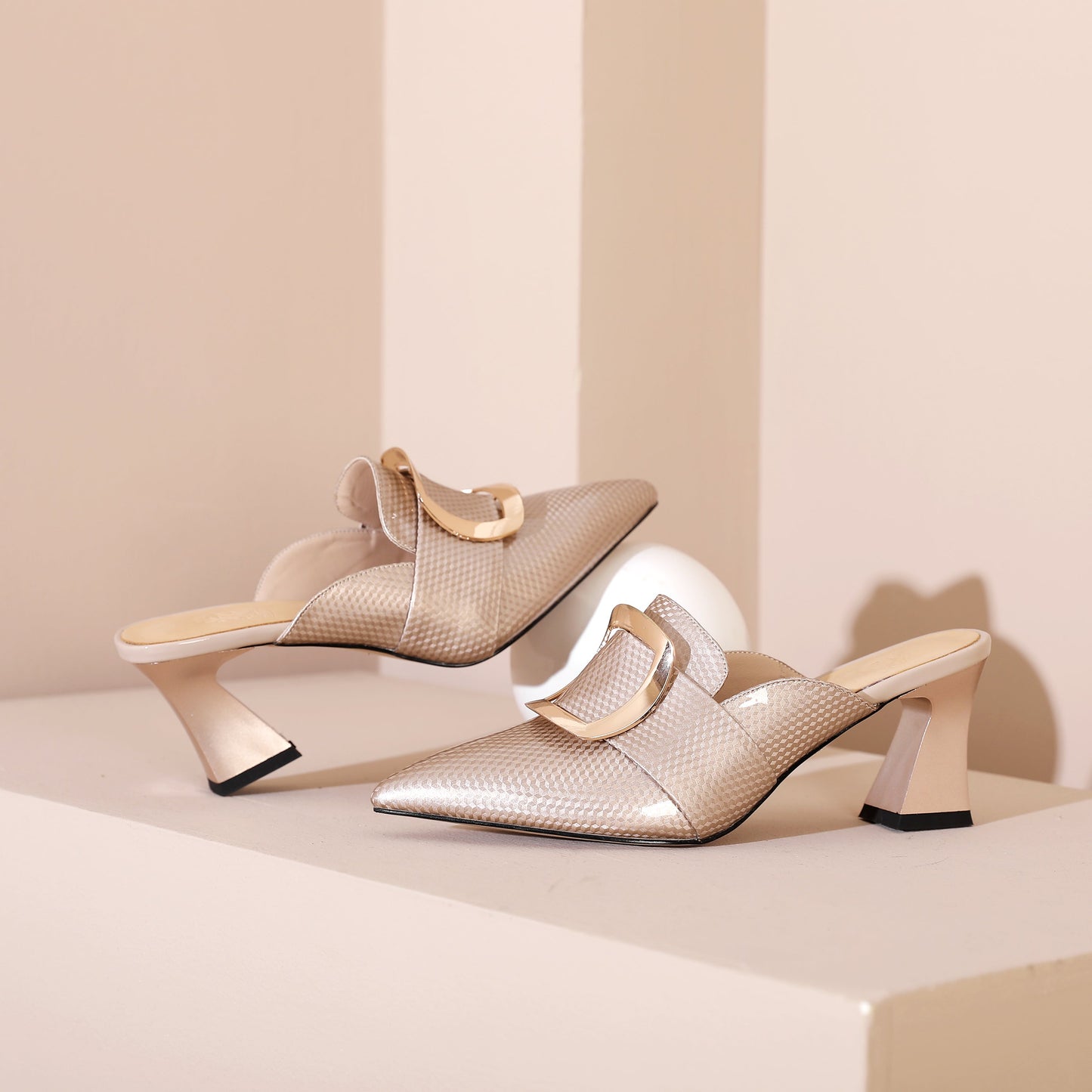 Nine Seven Handmade Women's Genuine Leather Pointy Toe Spool Heel Mule Pumps with Metal Square Pattern