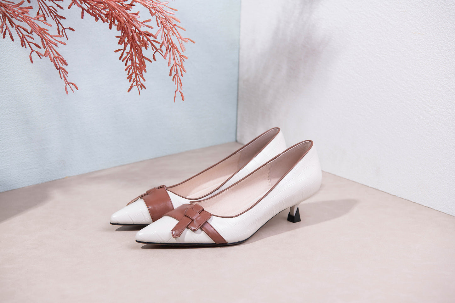 Nine Seven Pointed Toe Handmade Woven Decor Genuine Leather Kitten Heels Women's Pumps Shoes