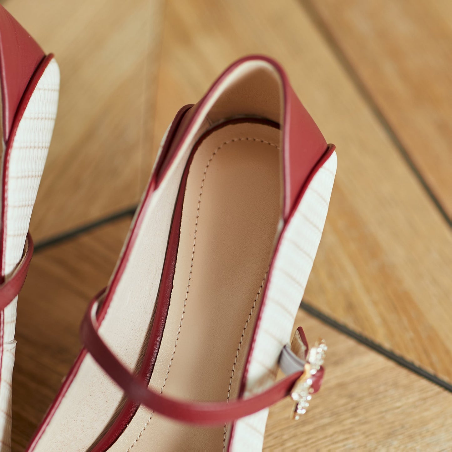 Nine Seven Women's Genuine Letaher Handmade Assorted Colors Pointed Toe Mid Heels Pumps Shoes with Floral Buckle