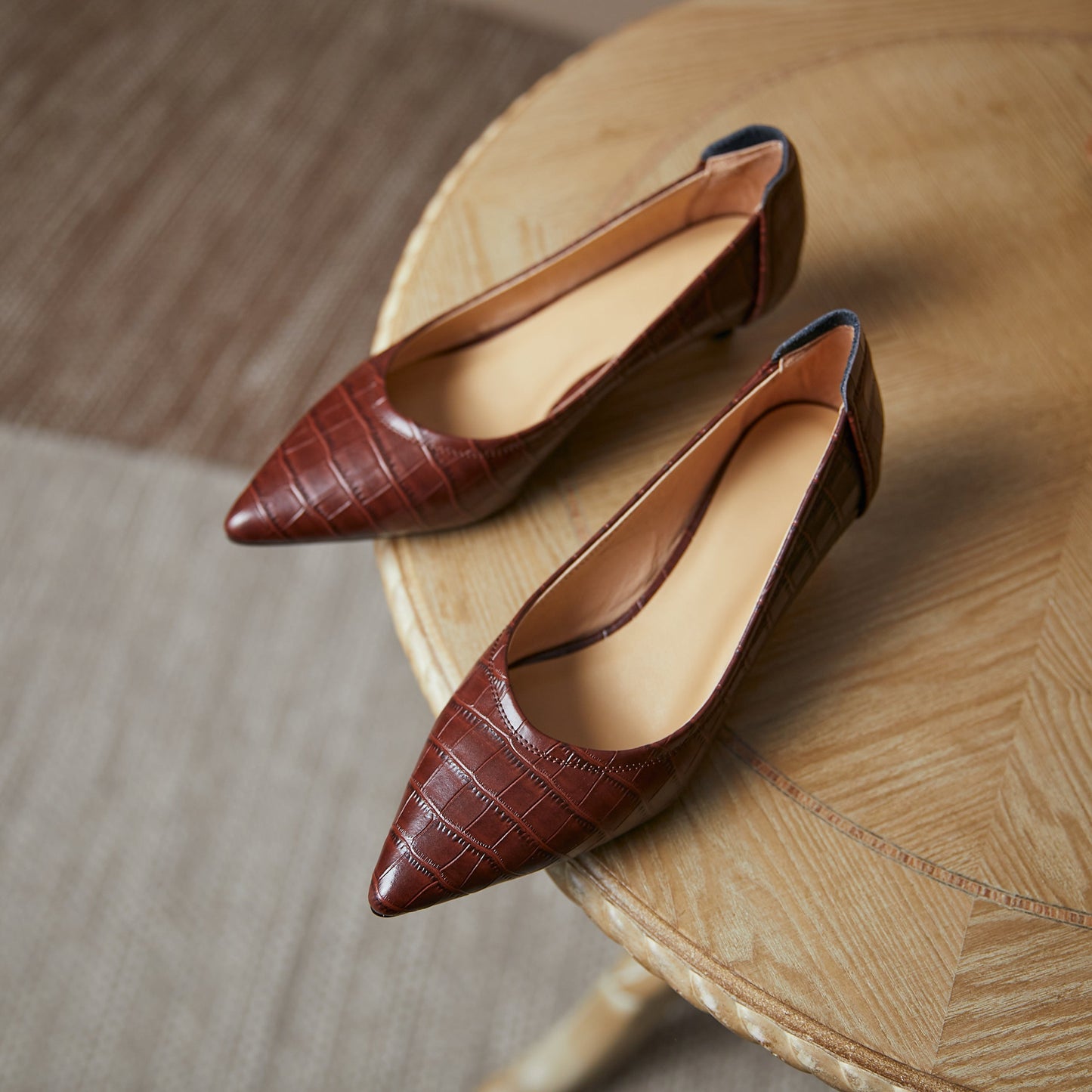 Nine Seven Women's Handmade Genuine Leather Pointed Toe Low Kitten Heel Slip On V-Shaped Retro Pump Shoes