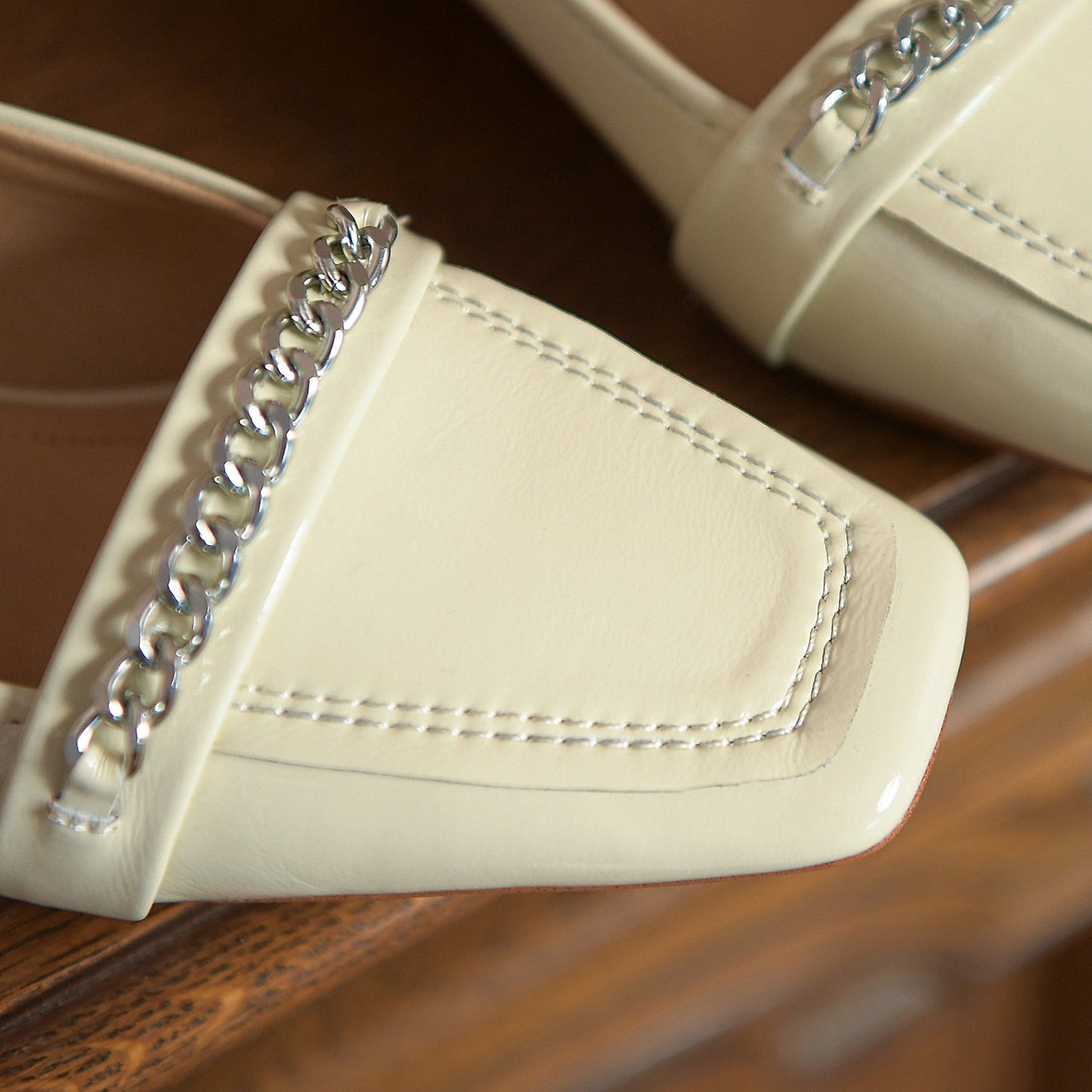 Nine Seven Women's Glossy Patent Leather Handmade Classic Square Toe Block Heel Comfortable Casual Pumps with Chain Decor