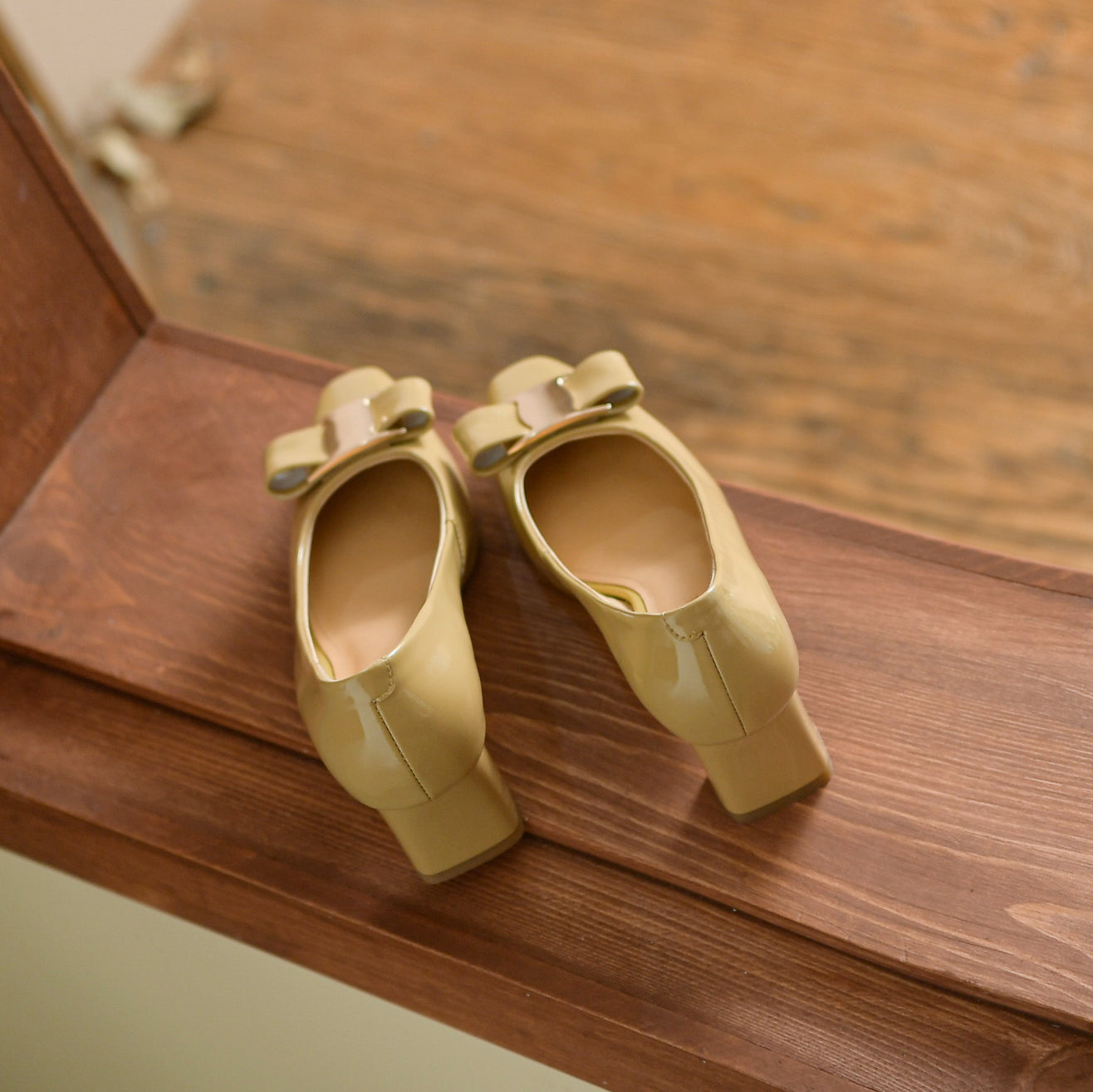 Nine Seven Women's Glossy Patent Leather Handmade Little Square Toe Comfortable Chunky Heel Office Pumps