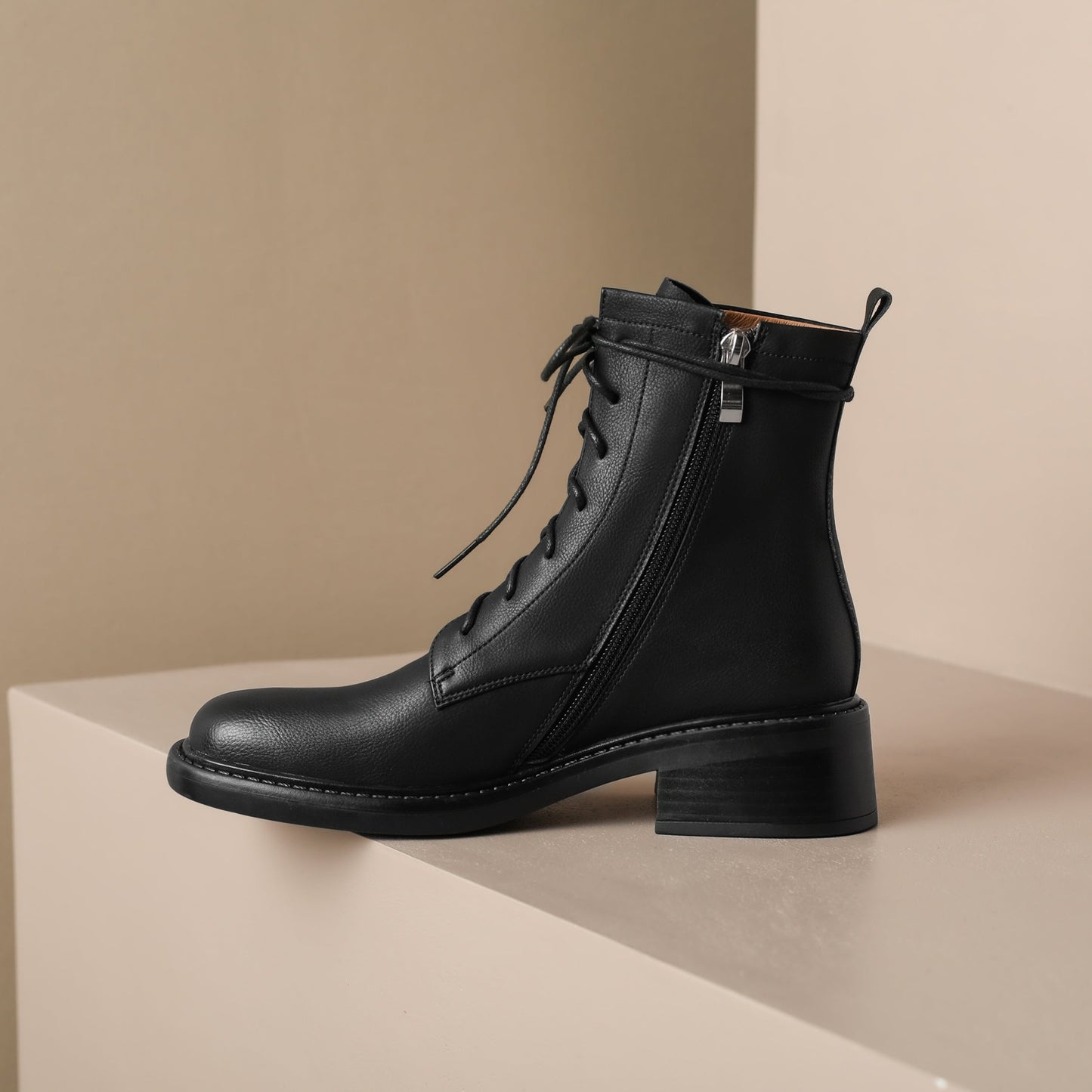 Nine Seven Handmade Women's Genuine Leather Front Lace Up Round Toe Low Chunky Heel Motorcycle Ankle Boots Shoes