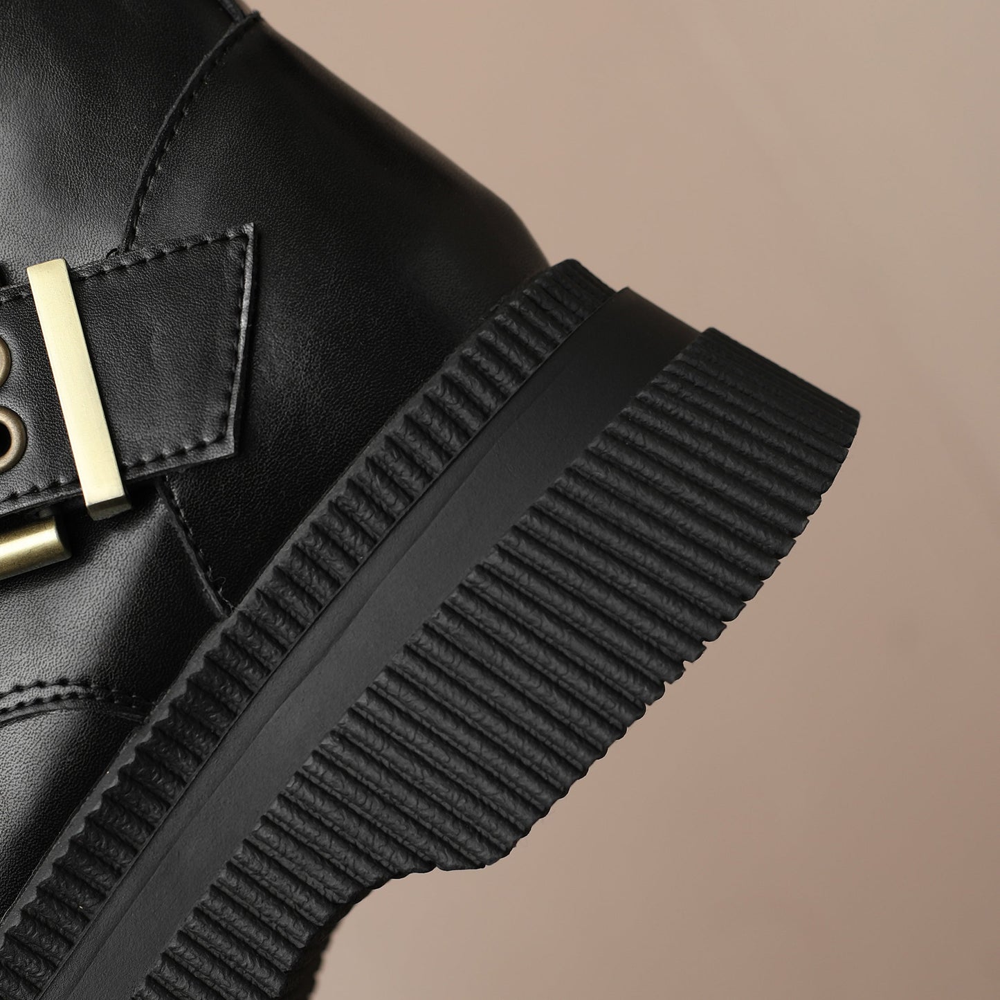 Nine Seven Handmade Women's Genuine Leather Side Zip Buckle Round Toe Low Block Heel Platform Boots