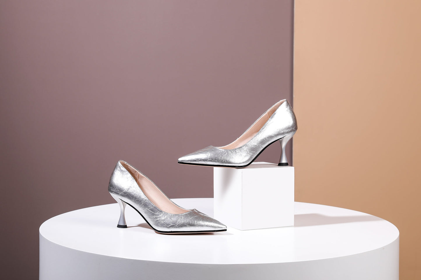 Nine Seven Women's Handmade Glossy Patent Leather Sexy Kitten Heel Pointed Toe Glitter Elegant Pumps