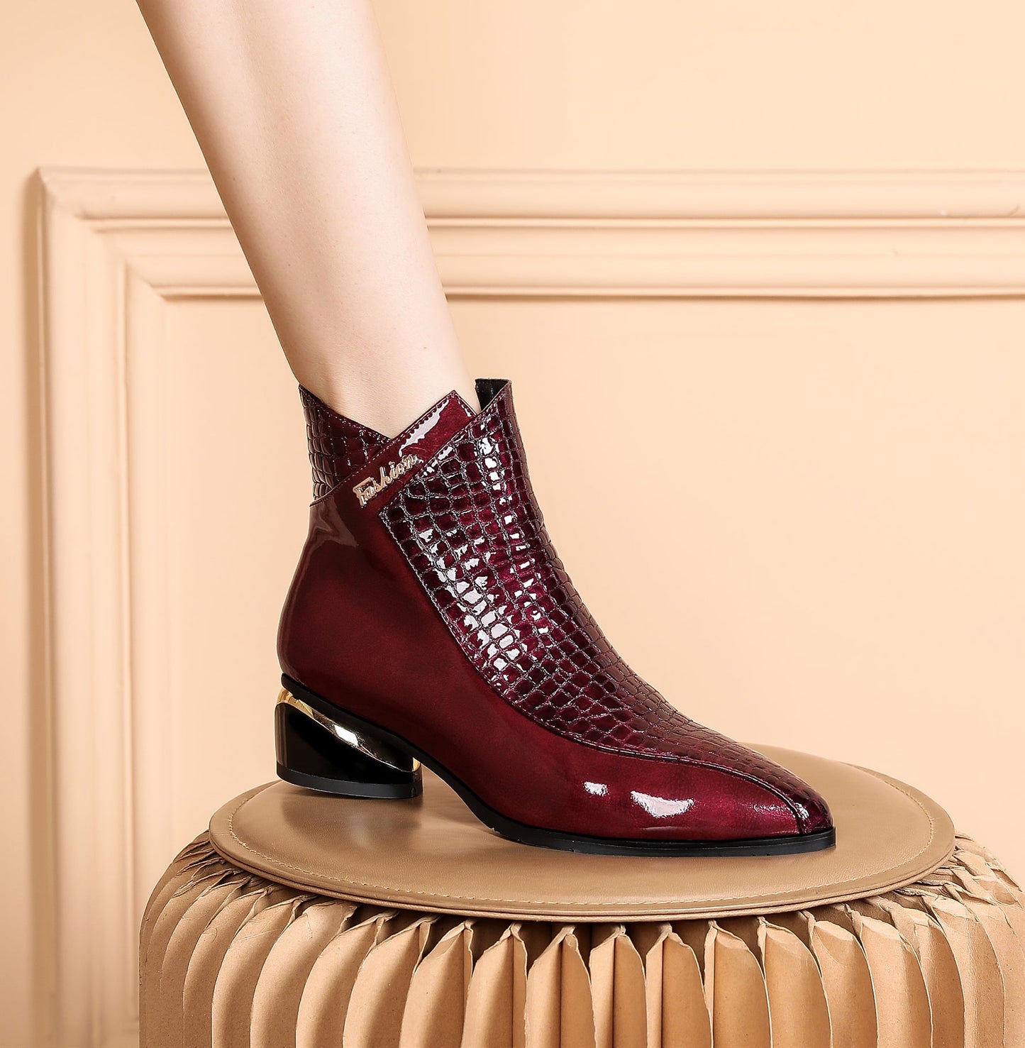 Nine Seven Women's Handmade Patent Leather Pointed Toe Side Zip Up Low Chunky Heel Casual Ankle Boots