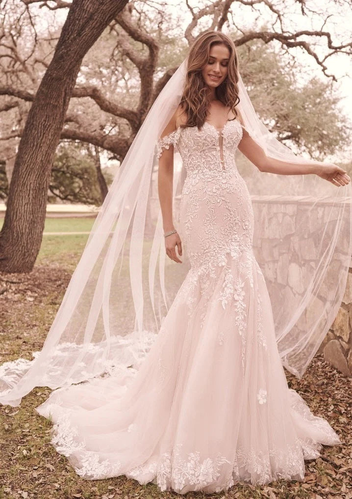 Nine Seven Lace Appliques Off Shoulder/Strapless Tube Top Sheath Wedding Dress Customization